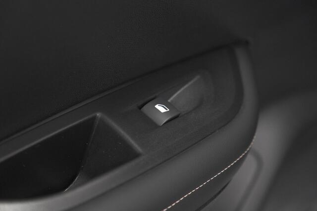 Peugeot 2008 1.2 PureTech 100 Allure | Apple Carplay | Parkeersensoren | Climate Control | Cruise Control