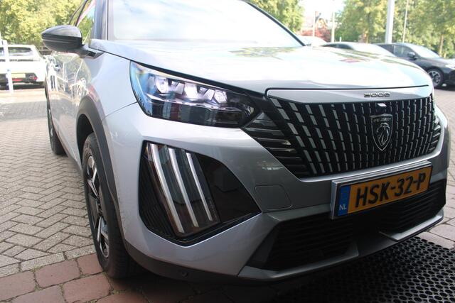 Peugeot 2008 1.2 Hybrid 145PK AUTOMAAT GT PACK | ELEKTRISCH BEDIENBARE BESTUURDERSSTOEL | NAVIGATIE | FULL LED KOPLAMPEN | DRAADLOZE APPLE CARPLAY/ANDROID AUTO | ADAPTIVE CRUISE CONTROL | CAMERA VOOR + ACHTER | CLIMATE CONTROL | LICHTMETALEN VELGEN 17" | KEYLESS ENTRY