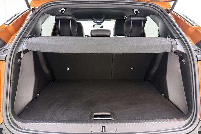Peugeot 2008 1.2 PureTech Allure Pack | Automaat | Adaptive Cruise Control | Navigatie | Full LED | Achteruitrijcamera | 1e eigenaar | 3D Cockpit | Keyless Entry & Start
