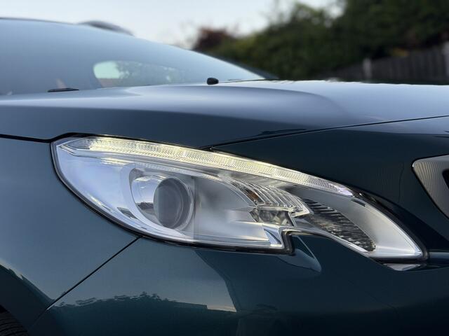 Peugeot 2008 1.2 PureTech Blue Lion | Panorama | Navigatie
