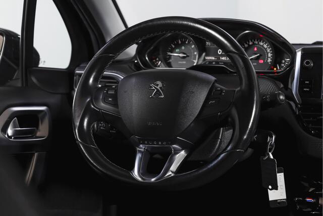 Peugeot 2008 1.2 PureTech Allure | Cruise | PDC | Camera | NAV+App.Connect | Auto.Airco | Trekhaak | LM 16" |