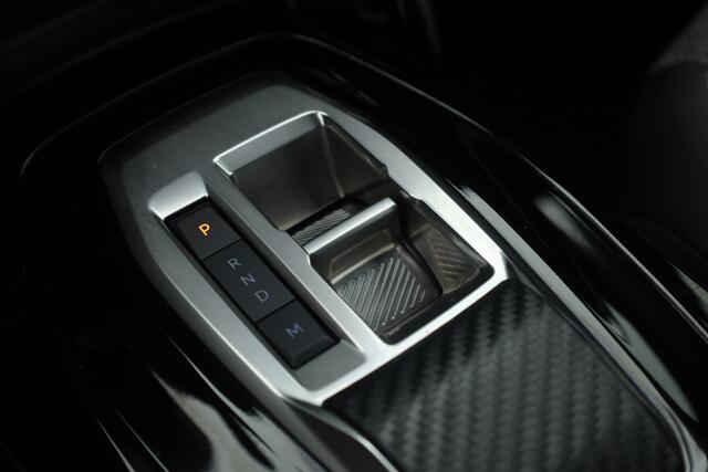 Peugeot 2008 1.2 Hybrid 145 Allure | All Seasons | Keyless | Apple CarPlay | Navi | Cruise | PDC V+A | 17''