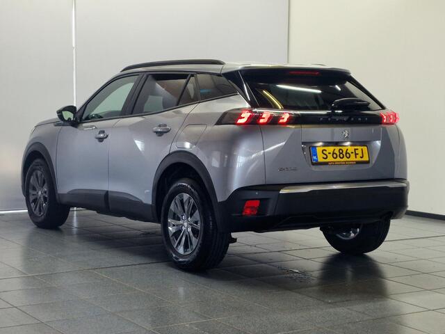 Peugeot 2008 1.2 PureTech Style Applecarpl./Andr. Auto / Navigatie / Airco / CruiseControl