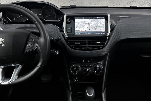 Peugeot 2008 1.2 PureTech Blue Lion Automaat | Panoramadak | Trekhaak | Apple carplay | Cruise control