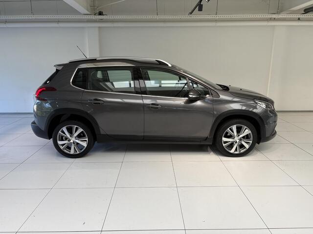 Peugeot 2008 1.2 PureTech Blue Lease Allure | Limited | Climate Control | Navigatie | Half-Leder | Trekhaak |