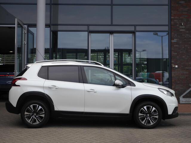 Peugeot 2008 1.2 PureTech Allure | Automaat | Panoramadak | Parkeersensoren V+A | Camera achter | Getint Glas | Navigatie | Cruisecontrol | Climate control