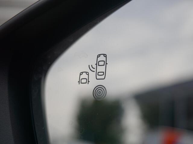 Peugeot 2008 1.2 Hybrid 136 GT 360 Camera