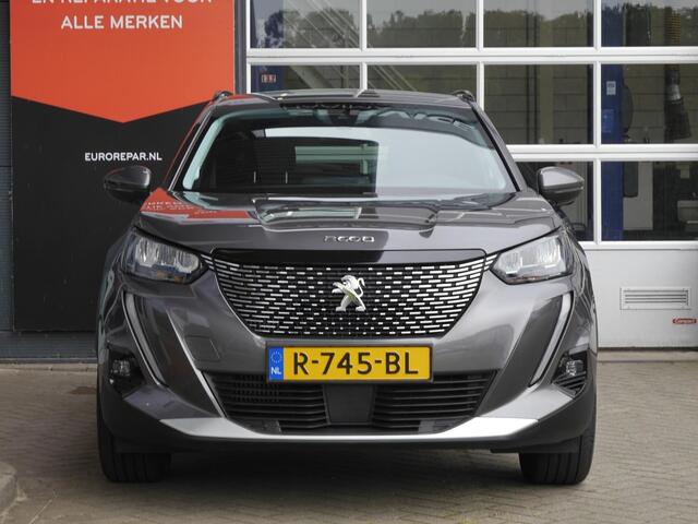 Peugeot 2008 1.2 PureTech Allure | 130PK | Adaptieve CruiseControl | Camera | Trekhaak | Led verlichting | Weinig KM! | Stoelverwarming