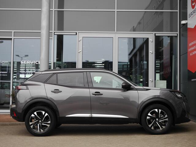 Peugeot 2008 1.2 PureTech Allure | 130PK | Adaptieve CruiseControl | Camera | Trekhaak | Led verlichting | Weinig KM! | Stoelverwarming