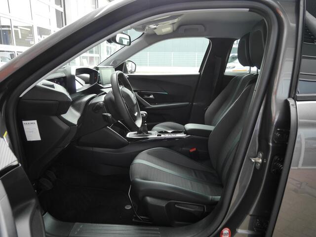 Peugeot 2008 1.2 PureTech Allure | 130PK | Adaptieve CruiseControl | Camera | Trekhaak | Led verlichting | Weinig KM! | Stoelverwarming