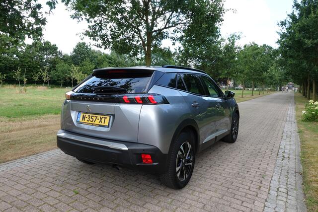 Peugeot 2008 1.2 PureTech Allure | LED | NAVI | CarPlay | Cruise Control |