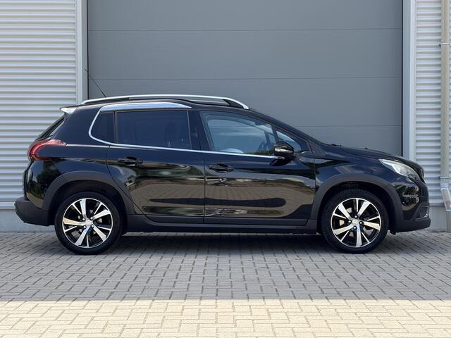 Peugeot 2008 1.2 PureTech GT-line | Airco | Camera | Panorama dak | Stoelverwarming | Leder | Trekhaak | Distributieriem vervangen |
