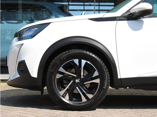 Peugeot 2008 1.2T Allure | Camera/Navi/Climate