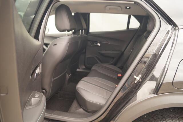 Peugeot 2008 1.2 PureTech Allure -NAVI-ECC-PDC-CAM-