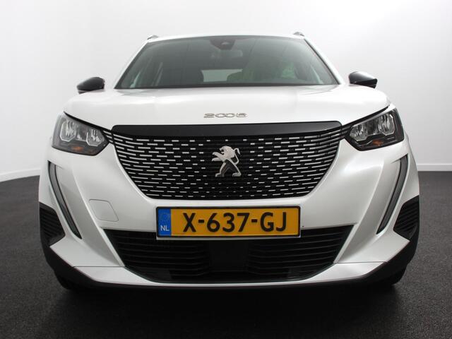 Peugeot 2008 1.2 PureTech 130pk Automaat Allure Navigatie Climate Control Led Lichtmetalen Velgen Parkeer sensoren Cruise Control