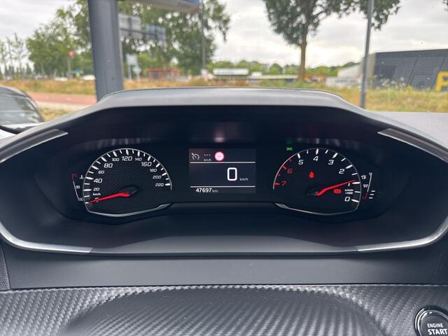 Peugeot 2008 1.2 PureTech Allure Pack | Climate Control | Cruise Control | Apple Carplay & Android Auto