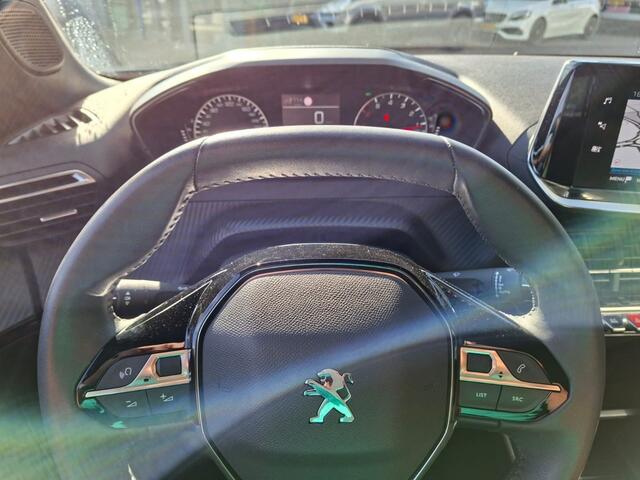 Peugeot 2008 1.2 PURETECH STYLE AIRCO NAVI CRUISE PDC CARPLAY STOELVW