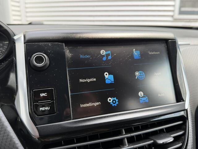 Peugeot 2008 1.2 PureTech Allure Clima Navi CarPlay