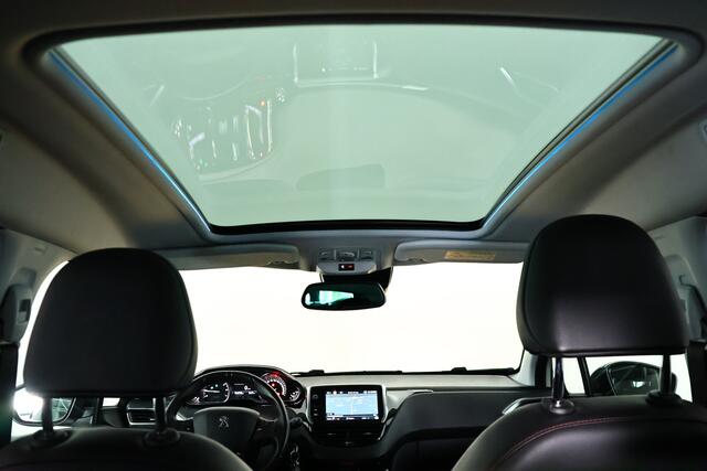 Peugeot 2008 1.2 PureTech GT-Line / Pano / Leder / CarPlay / Cam
