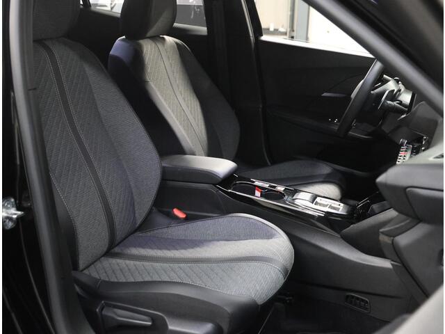 Peugeot 2008 1.2 Hybrid 145PK Allure | 1ste eigenaar | AppleCarPlay/AndroidAuto | Climate Control | Cruise Control | Navigatie | FULL LED | LMV | Parkeersensoren | Privacy Glass | Isofix |