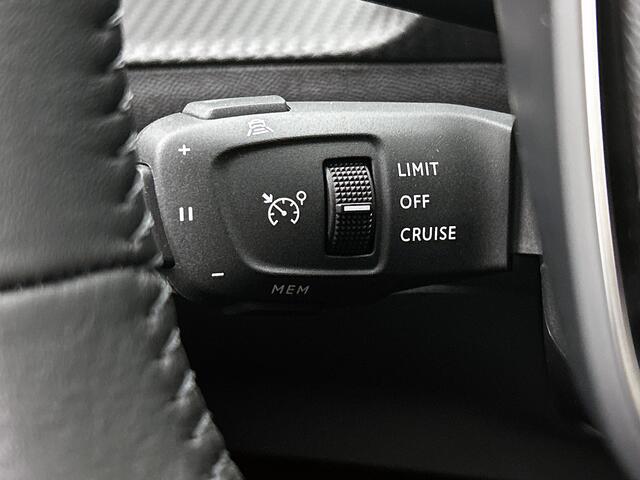 Peugeot 2008 100 PK Allure | Keyless entry | Parkeersensoren voor + achter | Camera achter | Rijklaar |