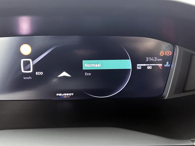 Peugeot 2008 100 PK Allure | Keyless entry | Parkeersensoren voor + achter | Camera achter | Rijklaar |