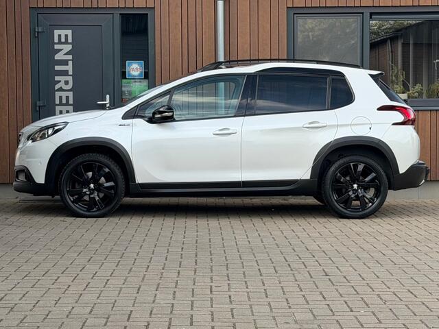 Peugeot 2008 1.2 PURETECH GT-LINE pano Carplay Trekhaak