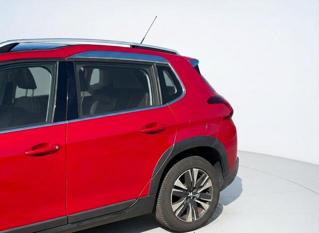 Peugeot 2008 1.2 PureTech Allure automaat