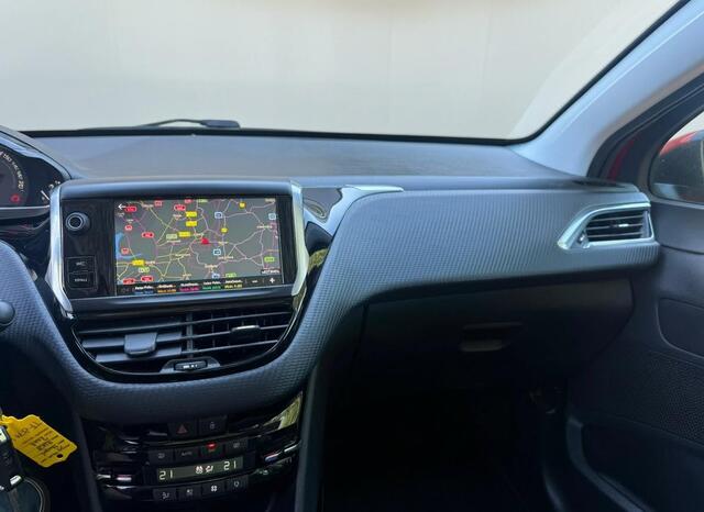 Peugeot 2008 1.2 PureTech Allure automaat