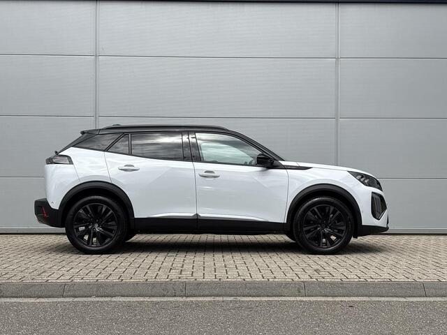 Peugeot 2008 1.2 Hybrid 145 GT | Panoramisch schuifdak | Stoelverwarming | Camera | Apple Carplay/Android Auto