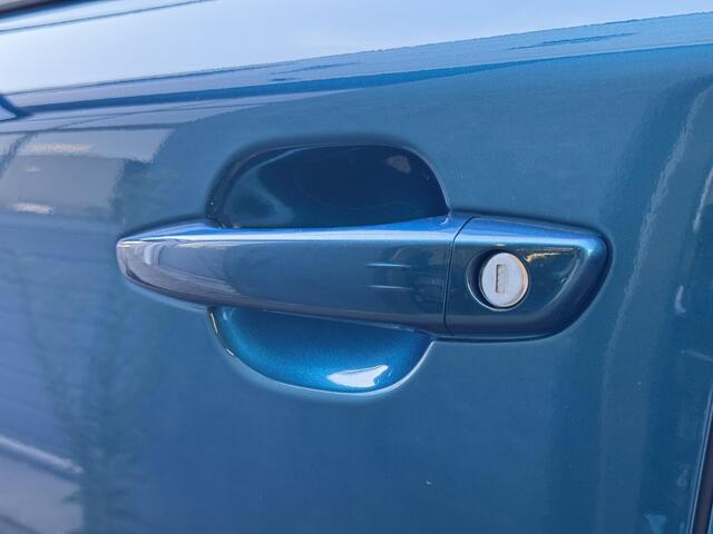 Peugeot 2008 1.2 Hybrid 145pk GT e-DCS6 | ALCANTARA | MASSAGE STOELEN | NAVI | ADAPTIVE CRUISE CONTROL | 360 CAMERA'S | STOELVERW. | KEYLESS ENTRY | DODEHOEK BEW.