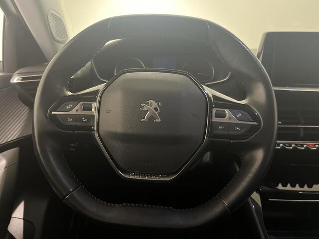 Peugeot 2008 1.2 PureTech Allure | Camera | Navigatie | Climate Control | Draadloze Telefoonlader |