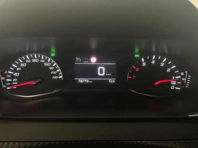 Peugeot 2008 1.2 PureTech Allure | Camera | Navigatie | Climate Control | Draadloze Telefoonlader |