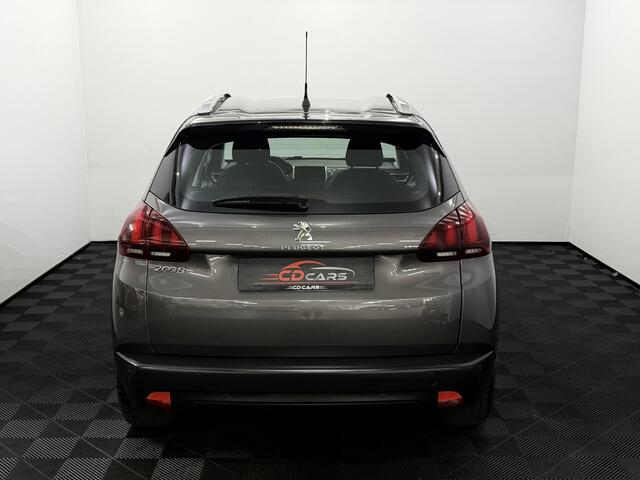 Peugeot 2008 1.2 PureTech Allure Airco, Parkeersensoren, Apple carplay, Stoelverwarming, Cruise control, Lichtmetalen velgen
