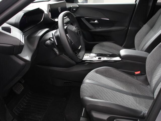 Peugeot 2008 1.2 Hybrid 145 pk Automaat Allure Navigatie Apple Carplay/Android Auto Climate Control Dab Led Parkeer sensoren Cruise Control Stoelverwarming