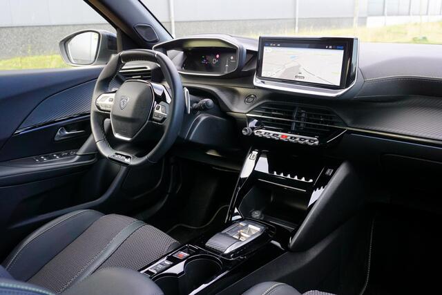 Peugeot 2008 1.2 Hybrid 145 GT |Adaptive cruise control |360° camera |Distributieketting |Dode hoek sensoren |Navigatie |Carplay Android auto |Full-LED koplampen |Ditigaal dashboard