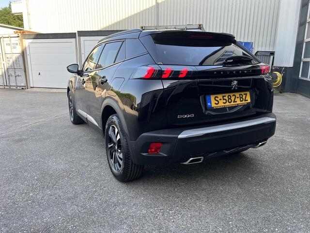 Peugeot 2008 1.2 PureTech Allure Navi Apple Carplay