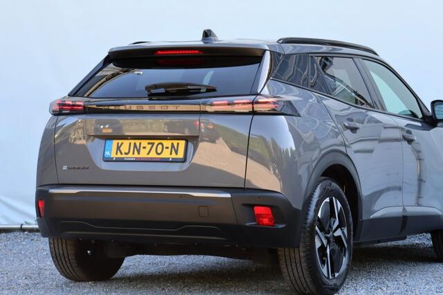 Peugeot 2008 EV Allure 54 kWh - 156 pk **Carplay / PDC / Cruise / Snelladen