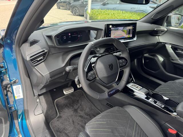 Peugeot 2008 1.2 Hybrid 145 GT