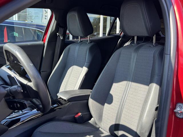 Peugeot 2008 1.2 PureTech Allure Pack Automaat | Luxe Uitvoering | All Season Banden