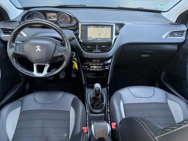 Peugeot 2008 1.2 PureTech Allure D-riem vv in 02-2026 l Pano l Carplay l Camera l Halfleder l 110pk l Dealer Onderhouden l 2e Eigenaar l Navi l Clima l Cruise l Pdc l Lm velgen l Apk tot 02-2027