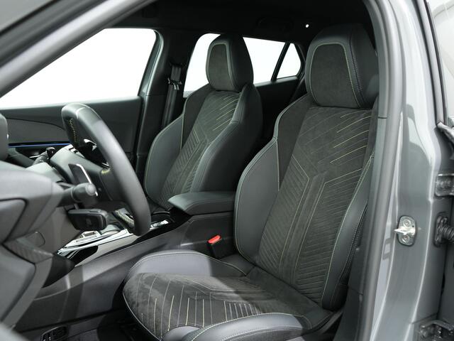 Peugeot 2008 1.2 HYBRID 145PK GT E-DCS6 | Trekhaak | Cruise Adaptief | 360 Camera | Privacy Glass