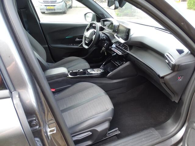 Peugeot 2008 1.2 PURETECH GT 130Pk-Automaat-Carplay-Navi-Blth-Led-Clima