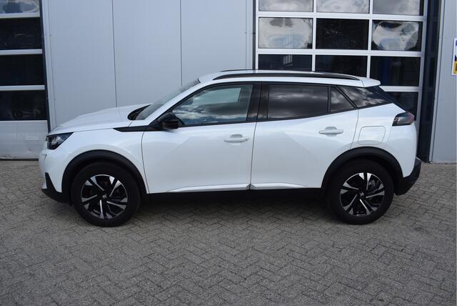 Peugeot 2008 1.2 Allure Pack 100PK | NL-Auto | Camera | Keyless Entry & Start