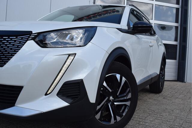 Peugeot 2008 1.2 Allure Pack 100PK | NL-Auto | Camera | Keyless Entry & Start