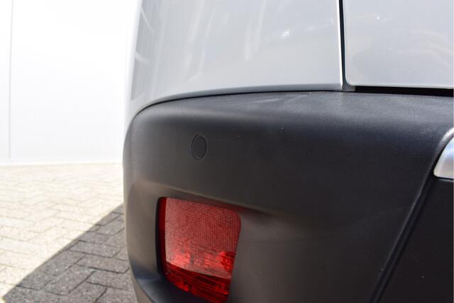 Peugeot 2008 1.2 Allure Pack 100PK | NL-Auto | Camera | Keyless Entry & Start
