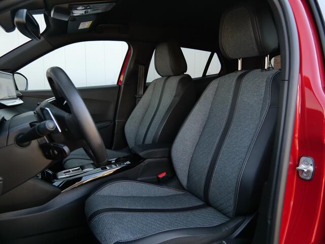 Peugeot 2008 1.2 PureTech 130pk Allure Automaat Camera / Navigatie / Apple Carplay