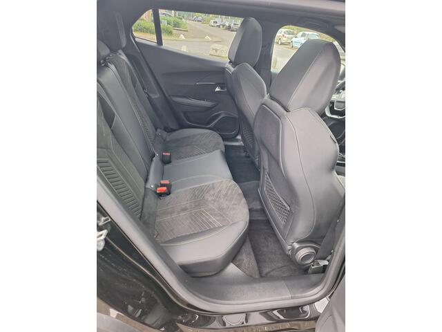 Peugeot 2008 1.2 130 GT pack schuifdak/elektrische stoelen/alcantara