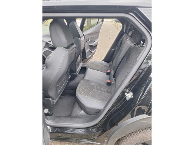 Peugeot 2008 1.2 130 GT pack schuifdak/elektrische stoelen/alcantara