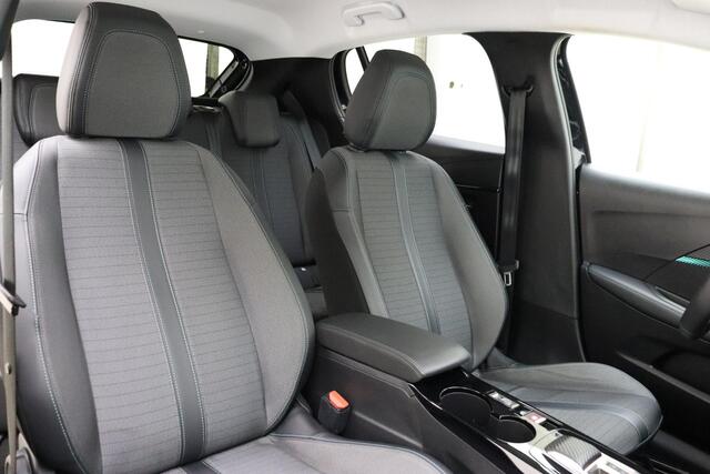Peugeot 208 1.2 PureTech Allure Pack | AUTOMAAT | 100PK | Start & Stopknop | Parkeer Camera Achter | Navigatie | DAB+ | Apple Carplay & Android Auto |
